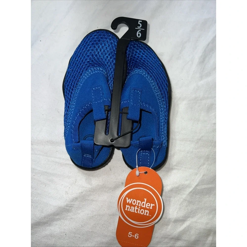 WonderNation Toddler & Kids Size 5-6 Blue Mesh Water Shoes With Comfort Foot Bed